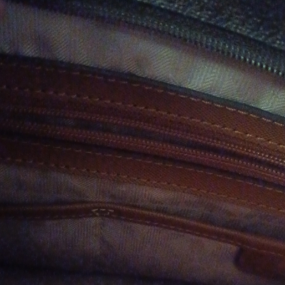 Michael Kors Elegant Black and Brown Tote - Picture 6 of 7